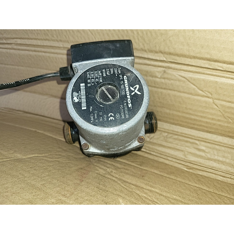 Pompa GRUNDFOS  UPS 15-60 130