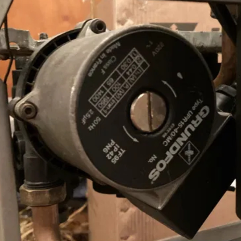 X Pompa obiegowa Grundfos UPR15-40/MC