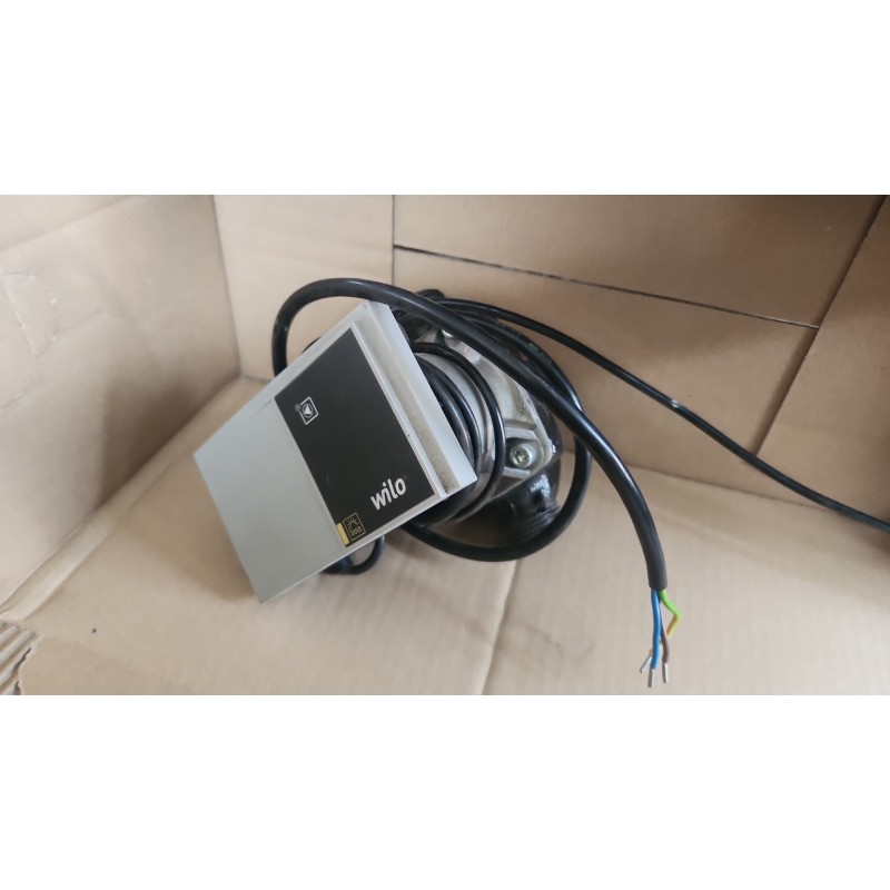 Pompa solarna wilo Yonos PARA  ST15/7.0-PWM2 M +przewód