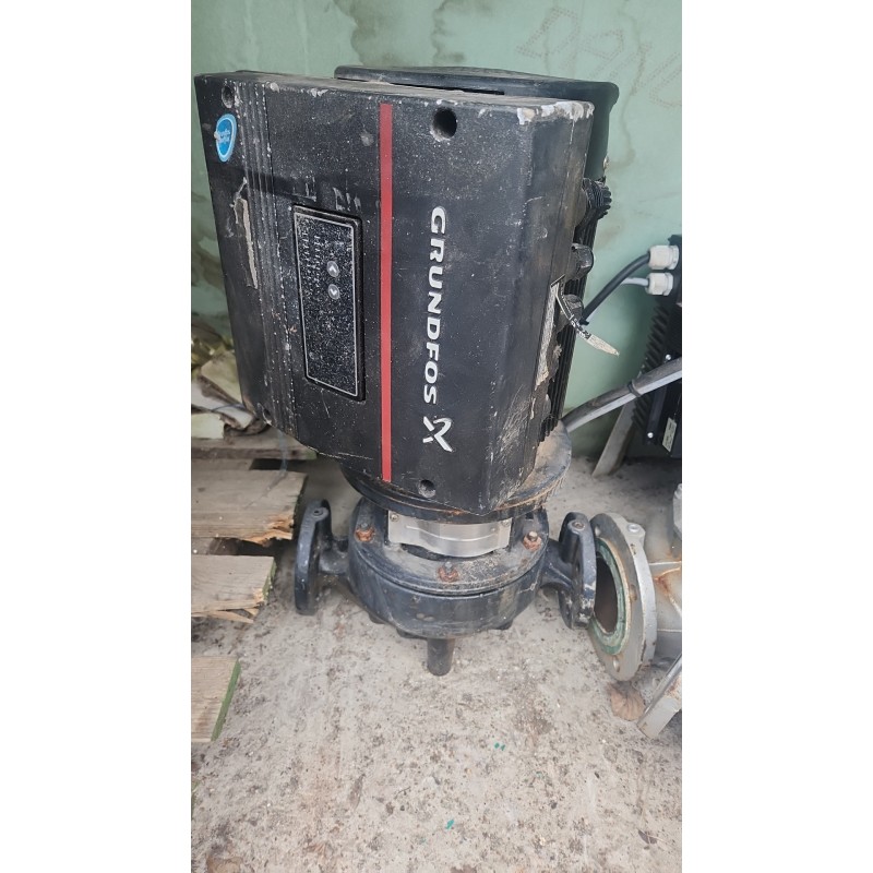Pompa GRUNDFOS TPE     32-380/2 A-F-A-BAQE       A96096283