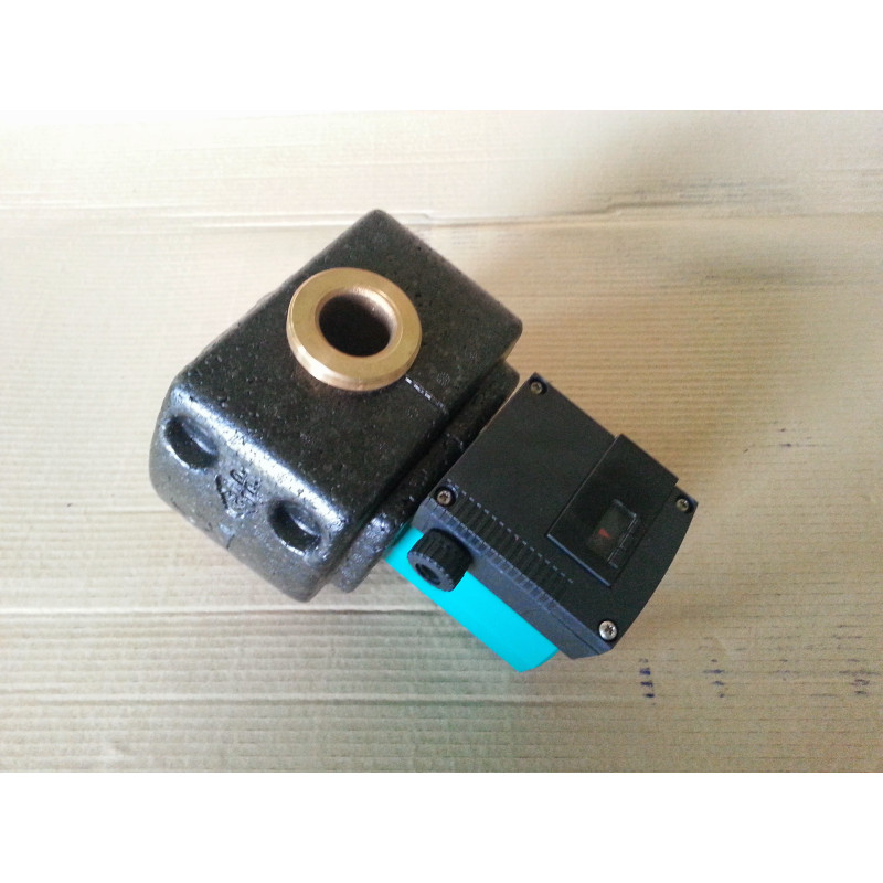 image: Pompa C.W.U. Wilo Top-Z 30/7